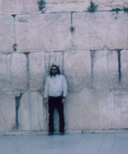 Myself standing before the Western Wall in 1986
